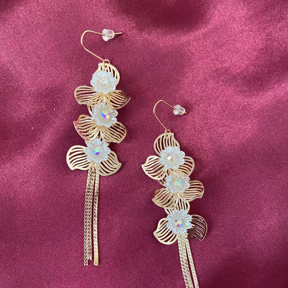 Boutique Flower Statement Earrings - Picture 6 of 7